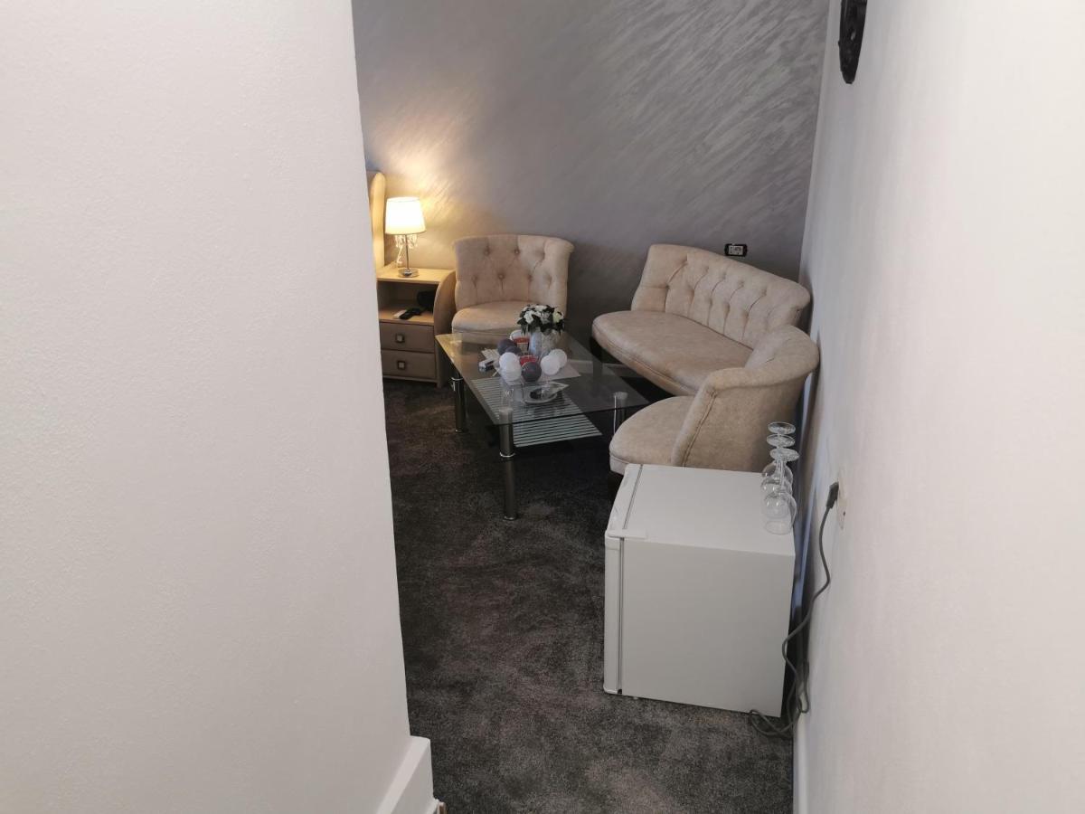 Casa Davison Apartman Zsilvásárhely Kültér fotó